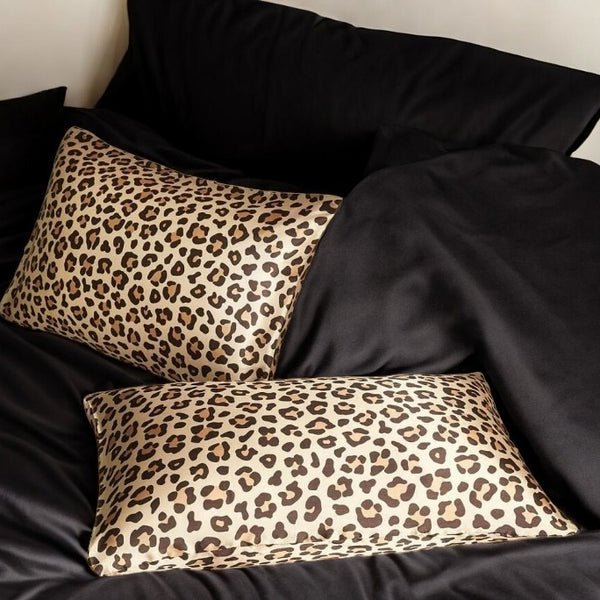 Set of 2 Leopard Pillowcases