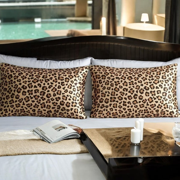 Set of 2 Leopard Pillowcases